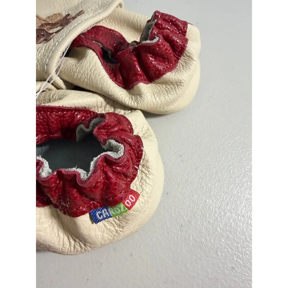 NWOT Carozoo Reindeer Leather Soft Sole Moccasins Toddler Shoes Cream 36 -‎ 48M